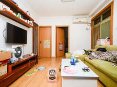 <b class=redBold>中兆花园</b> 实用小3房,东南朝向,采光好,近地铁,交通便利。