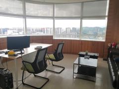 荣超金融大厦 业主诚意卖 价低税少 精装修三面采光,高区俯瞰龙岗